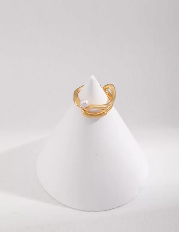 Creative S925 Silver Irregular Ring with a Natural Pearl