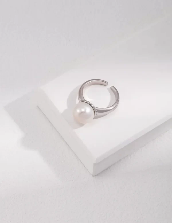 Unique and edgy S925 silver natural pearl ring